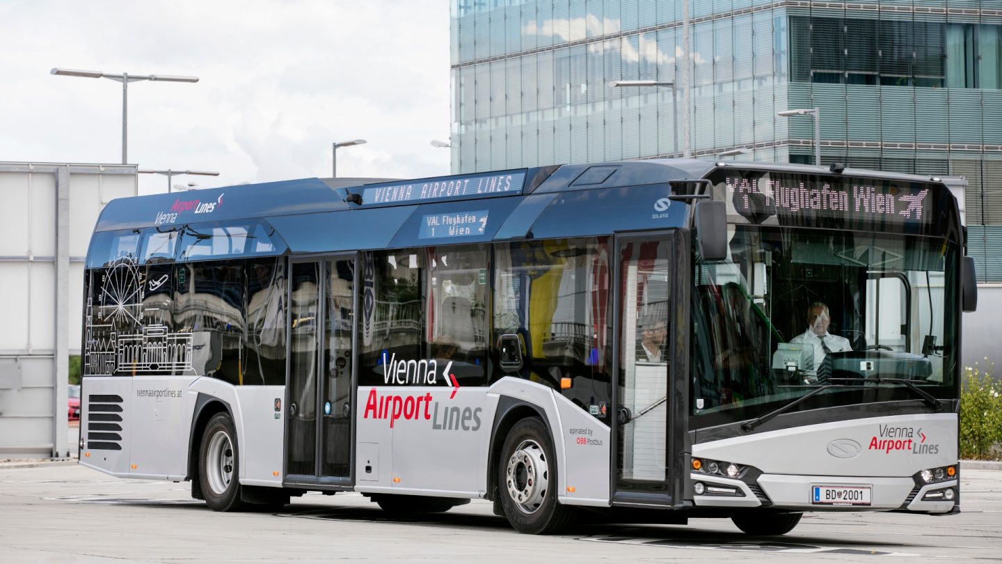 Getting to Vienna airport from the city