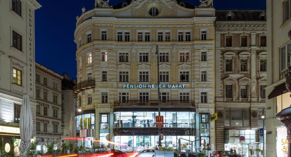 Explore Neuer Markt: Vienna’s Historic Heart and Hidden Gems