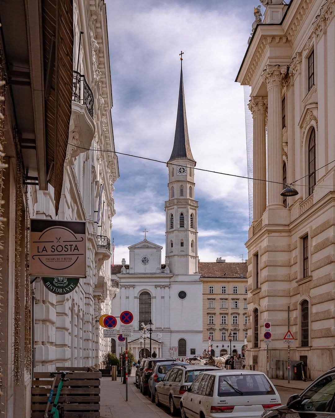 Michaelerkirche Vienna – Exploring the City’s Oldest Gothic Church
