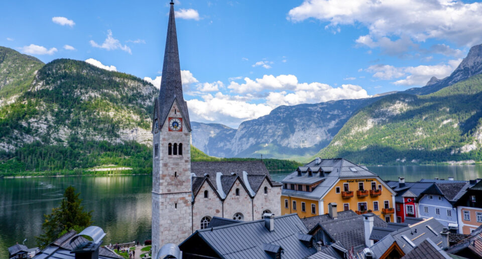 Indoor Fun in Austria: Trampolines, Ice Rinks & Climbing
