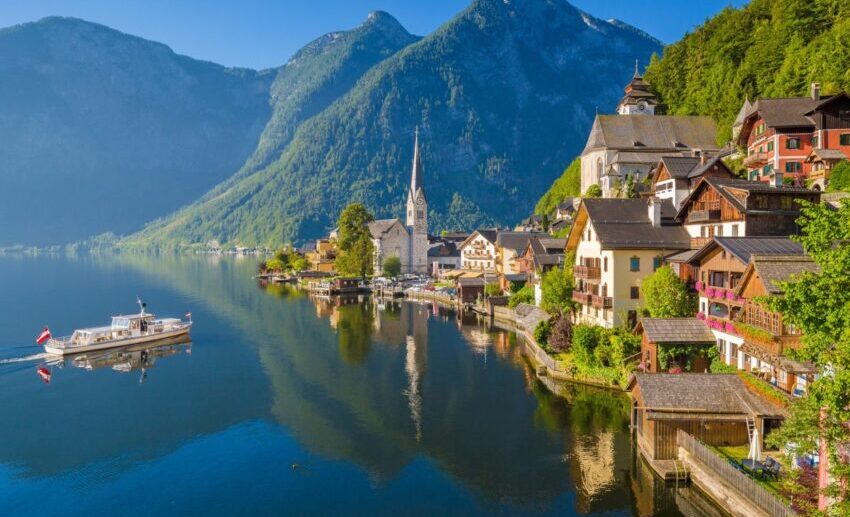 Austria’s Best Lakeside Parks for Summer Picnics and Paddleboarding