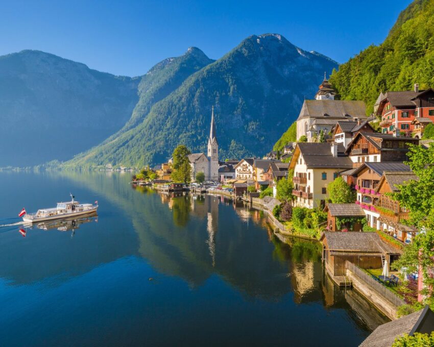 Austria’s Best Lakeside Parks for Summer Picnics and Paddleboarding
